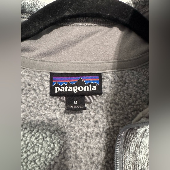 Patagonia zip up sweater - Picture 5 of 8